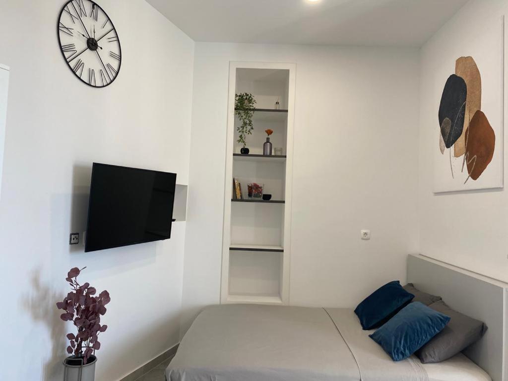 City Vibes Apartment Pula Bagian luar foto